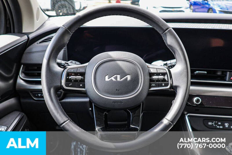 2025 Kia Carnival SX