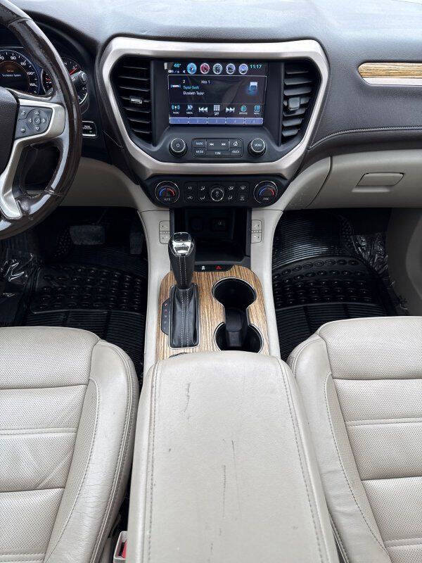 2017 GMC Acadia Denali