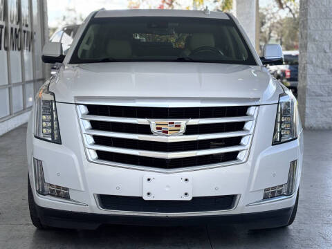 2019 Cadillac Escalade Luxury