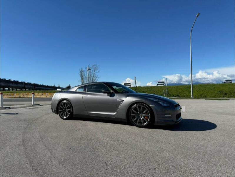 2014 Nissan GT-R Black Edition