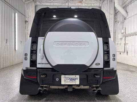 2022 Land Rover Defender 110 V8