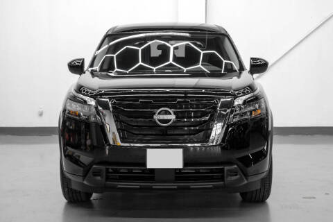 2025 Nissan Pathfinder S