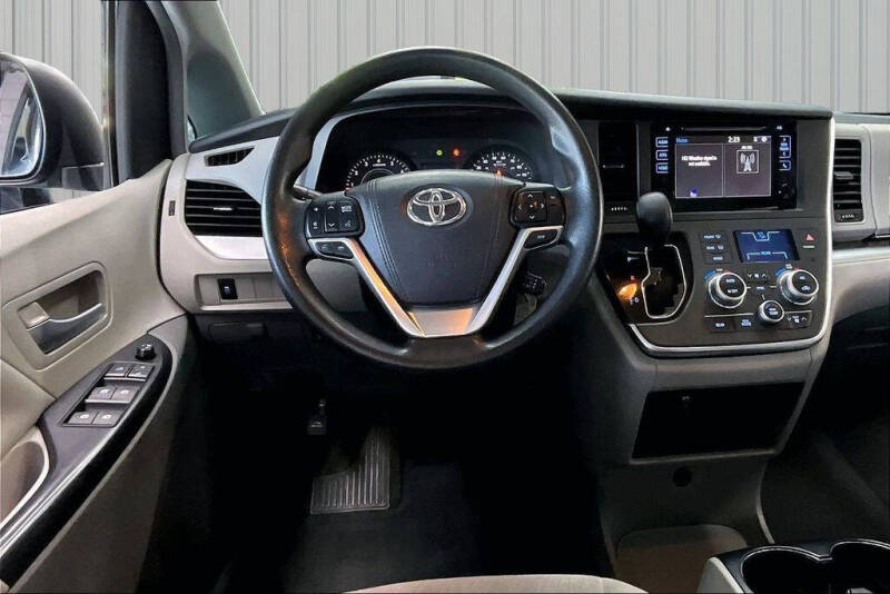 2015 Toyota Sienna