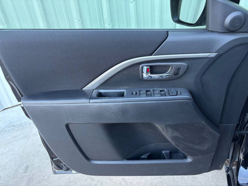 2012 Mazda MAZDA5 Sport