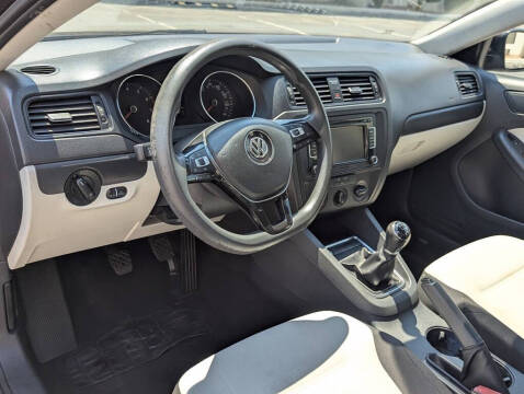 2015 Volkswagen Jetta
