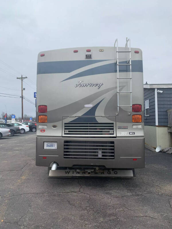 2004 Freightliner XC Chassis