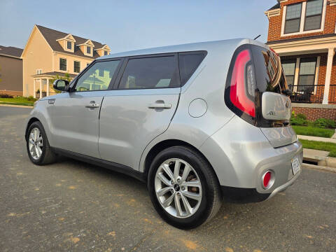 2017 Kia Soul +