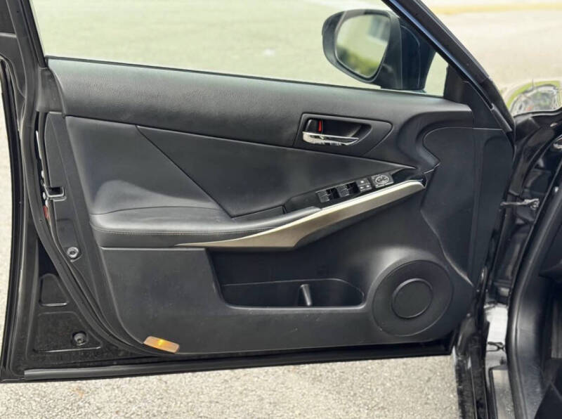 2015 Lexus IS 250 Crafted Line