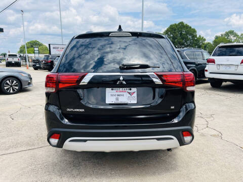 2020 Mitsubishi Outlander SE