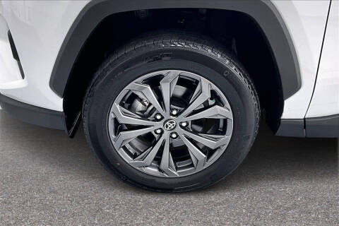 2023 Toyota RAV4 Hybrid XLE Premium