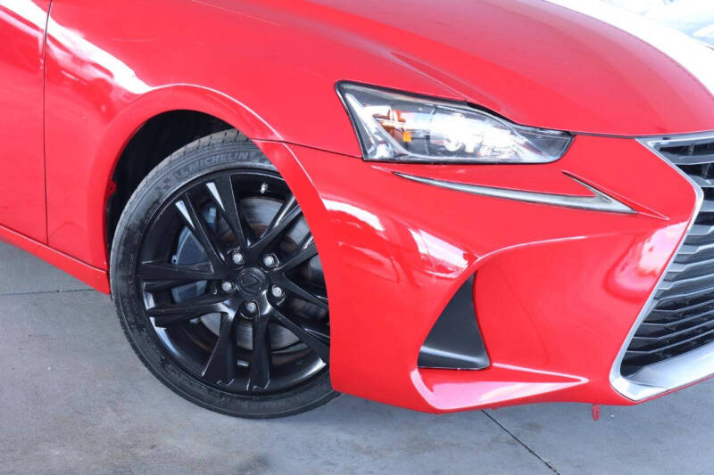 2018 Lexus IS 300