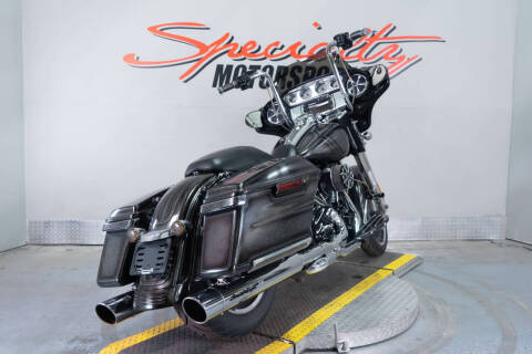 2014 Harley-Davidson Street Glide Special