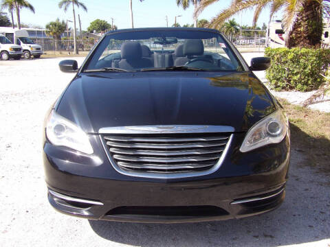 2013 Chrysler 200 Touring