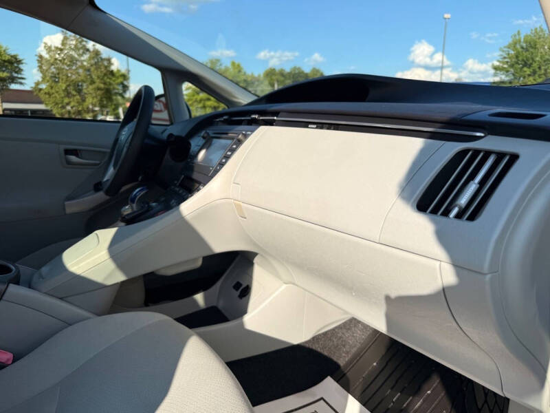 2013 Toyota Prius Three