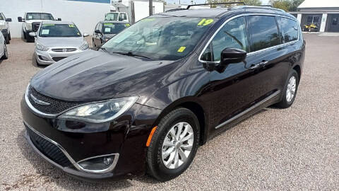 2019 Chrysler Pacifica for sale at 1ST AUTO & MARINE in Apache Junction AZ