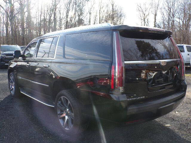 2016 Cadillac Escalade ESV Luxury Collection