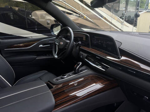 2024 Cadillac Escalade Premium Luxury