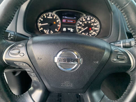 2014 Nissan Pathfinder SV