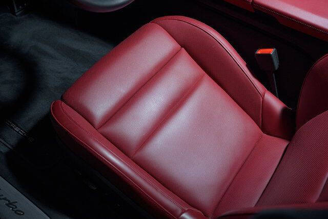 2021 Porsche Taycan Turbo