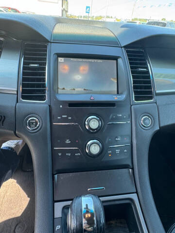 2019 Ford Taurus SEL