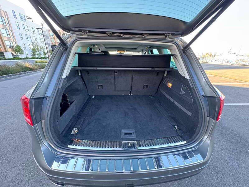 2012 Volkswagen Touareg