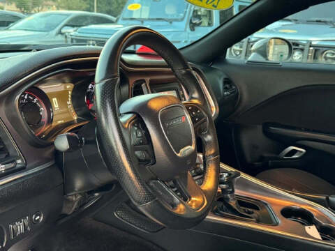2017 Dodge Challenger SXT