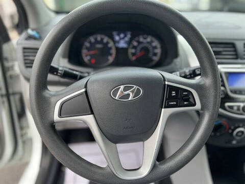 2013 Hyundai Accent GS