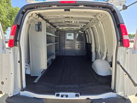 2023 Chevrolet Express 2500