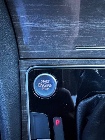 2016 Volkswagen Passat 1.8T SE