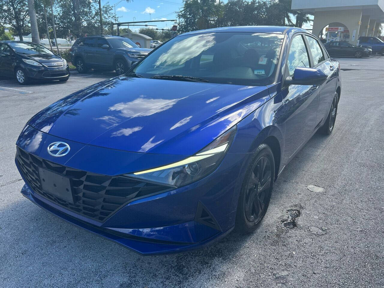 2021 Hyundai Elantra  - $19,800