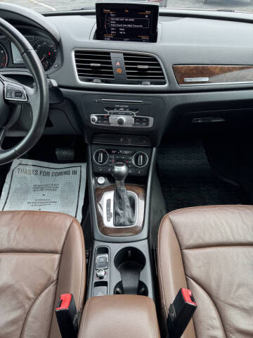 2017 Audi Q3 2.0T quattro Premium Plus