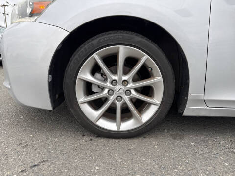 2011 Lexus CT 200h Premium