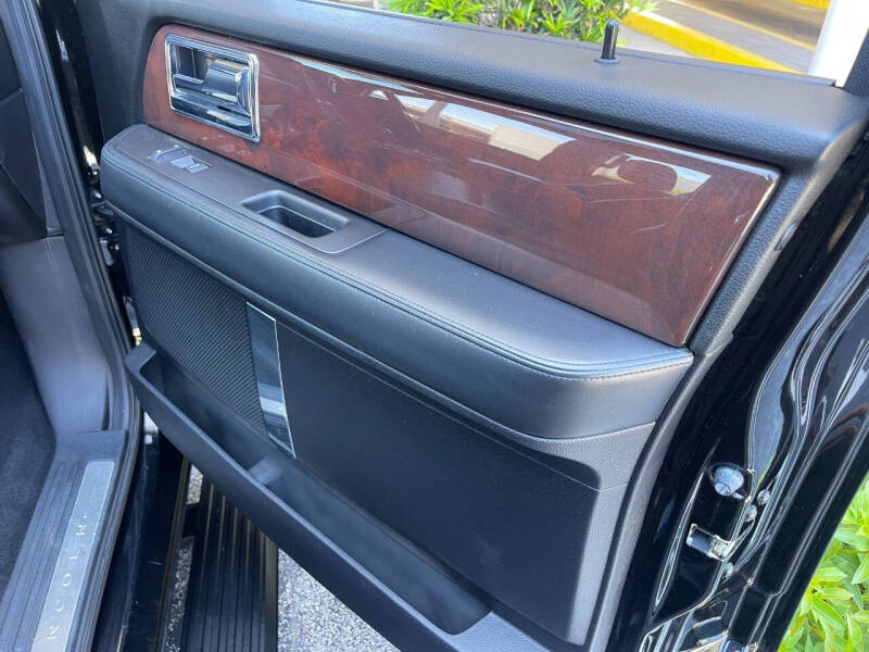 2016 Lincoln Navigator L Select