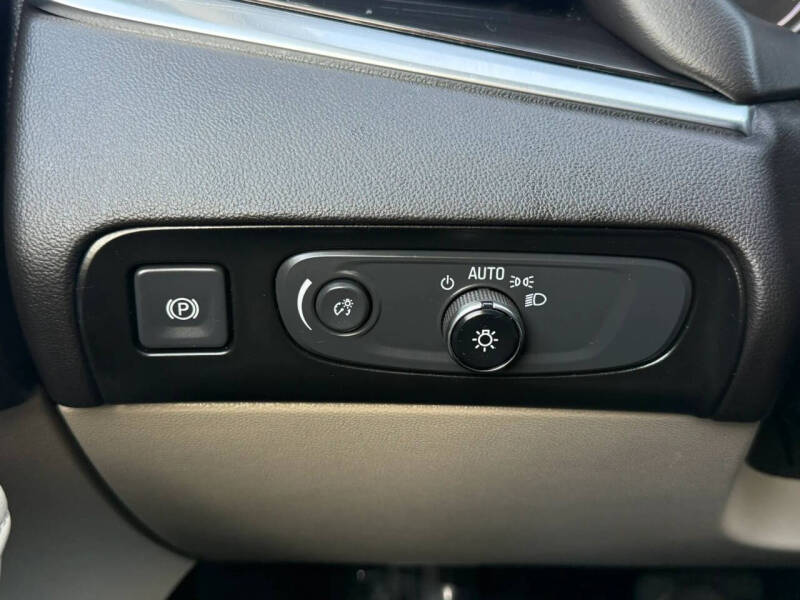 2021 Buick Enclave Essence