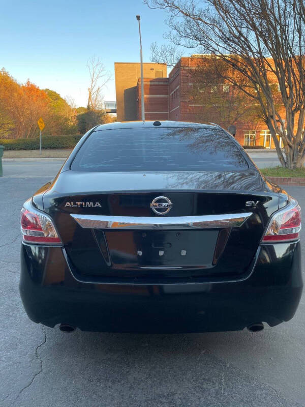 2015 Nissan Altima SV photo 6