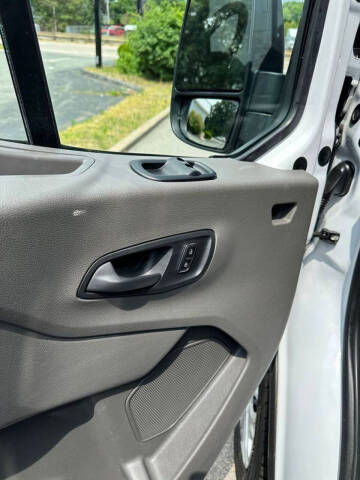 2023 Ford E-Transit