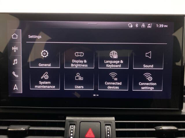 2023 Audi Q5 quattro Premium Plus 40 TFSI