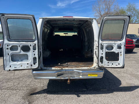 2005 Ford E-Series E-350 SD