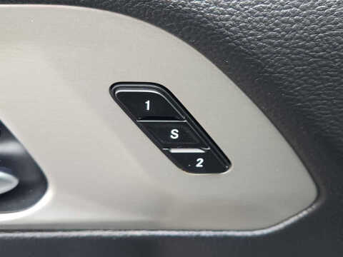 2024 Chrysler Pacifica Plug-In Hybrid Select