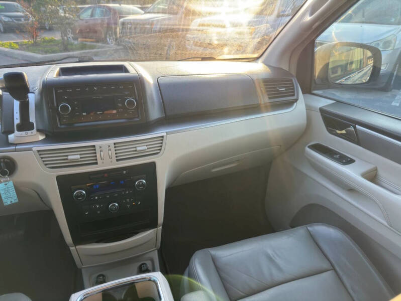 2009 Volkswagen Routan