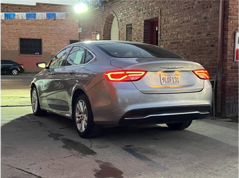 2015 Chrysler 200 Limited