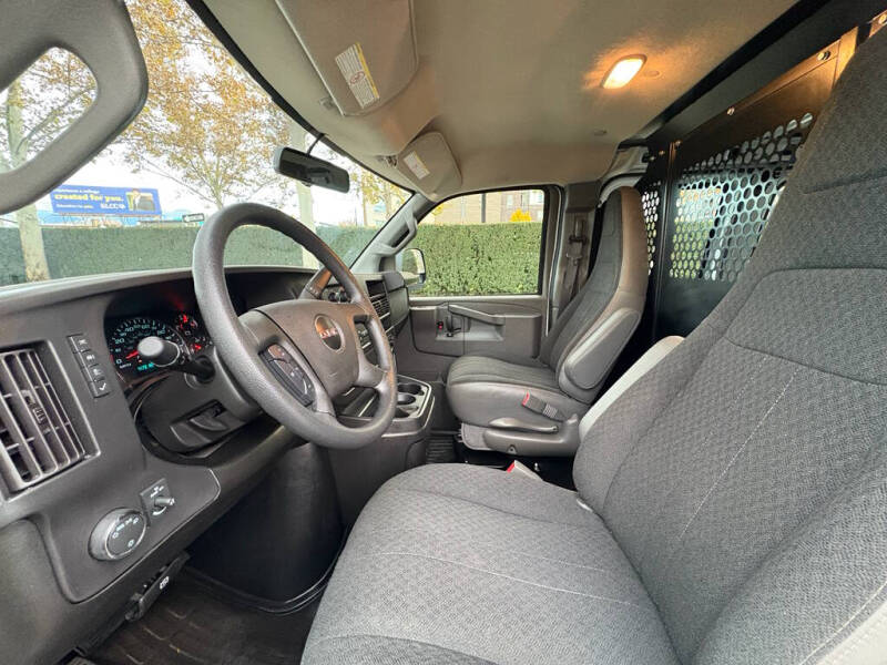 2024 GMC Savana 2500