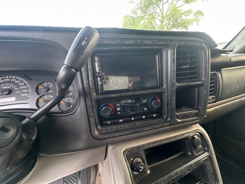 2003 GMC Yukon XL 2500 SLE