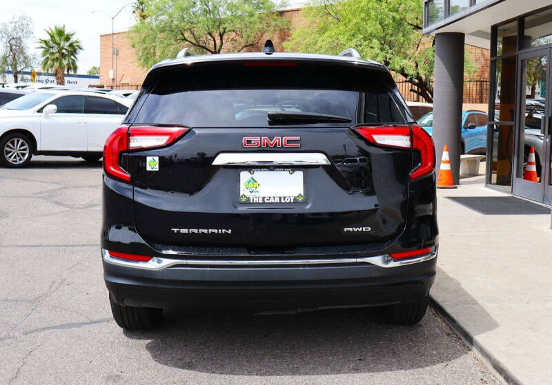 2023 GMC Terrain SLT