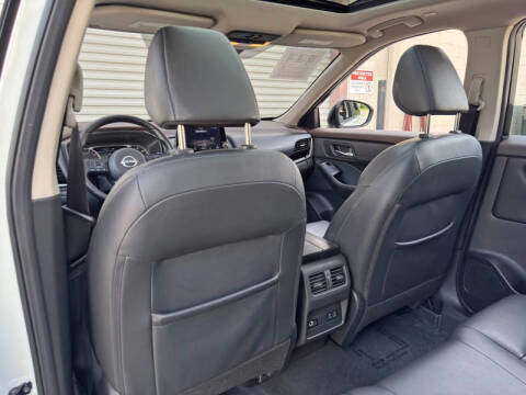 2022 Nissan Rogue SL