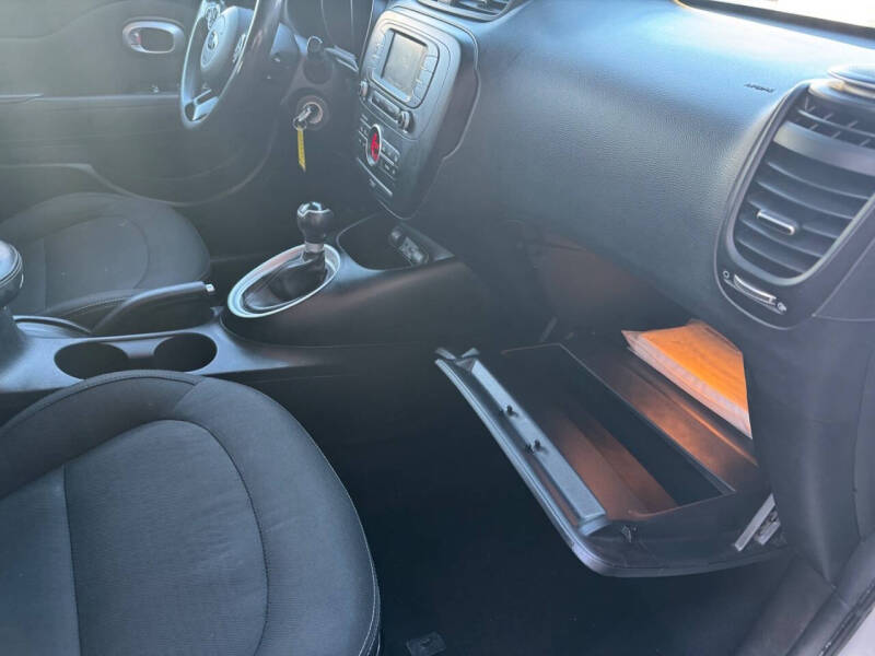 2017 Kia Soul +
