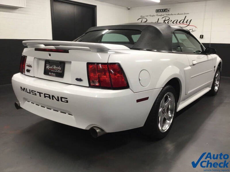 2003 Ford Mustang