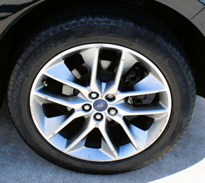 2017 Ford Edge Titanium