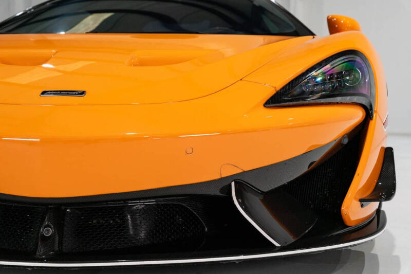 2020 McLaren 620R