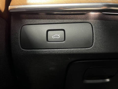 2023 Volvo XC90 B6 Plus Bright Theme 7P